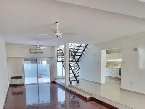 Casa en Alquiler en Abasto, $ 2.200.000
