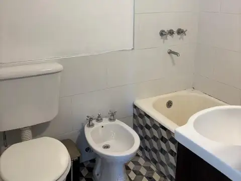 Venta Monoambiente Super Luminoso Recoleta