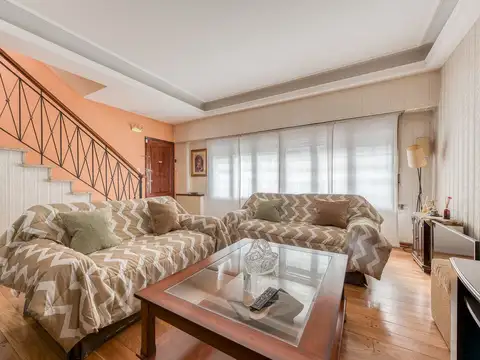 Venta Casa 4 ambientes Saavedra Terrazas y Quincho