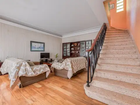 Venta Casa 4 ambientes Saavedra Terrazas y Quincho