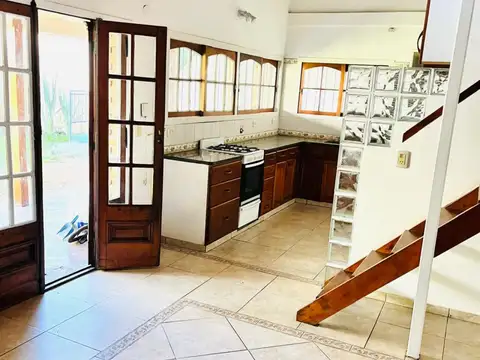 Casa en Alquiler en Bella Vista, $ 950.000