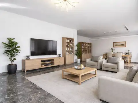 VENTA PISO DE 5 AMBIENTES SOBRE AV. LIBERTADOR