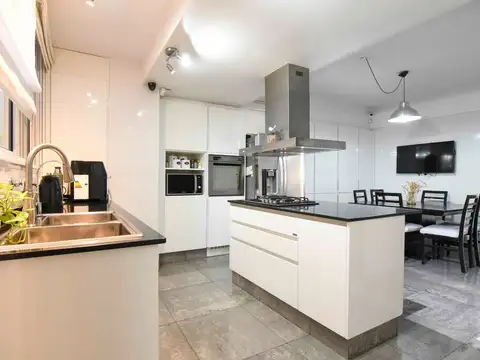 Departamento en Venta de 4 dormitorios