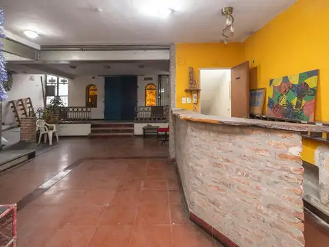 Edificio ex Hotel Històrico PB y 3 Pisos c/Tza