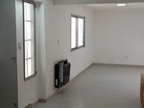 CASA 2 DORMITORIOS EN BARRIO ROSEDAL