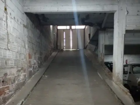 Cochera en Venta Cubierta