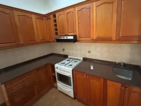 Casa en Alquiler en Banfield, $ 1.600.000