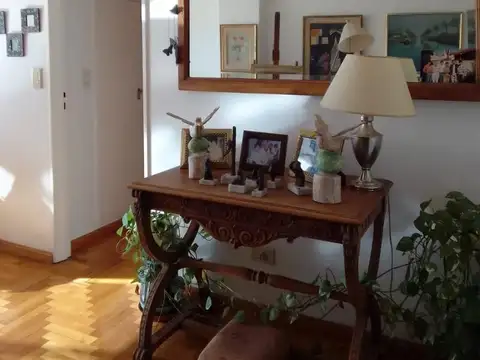 Martin Y Omar 100 , Piso 10