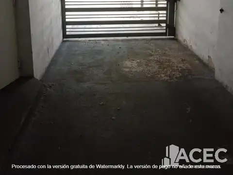 Eva Perón 4500 - Cochera Nº05