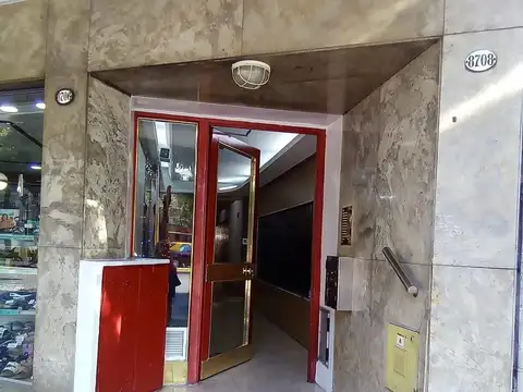 Departamento 2 ambientes grandes piso alto vista abierta