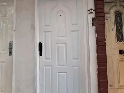 Depto Tipo Casa en Alquiler de 2 ambientes
