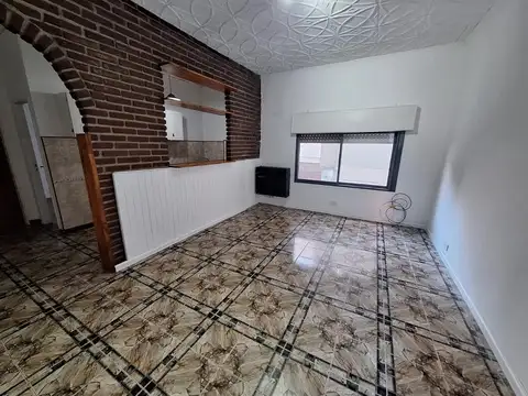 Depto Tipo Casa en Alquiler de 1 dormitorio