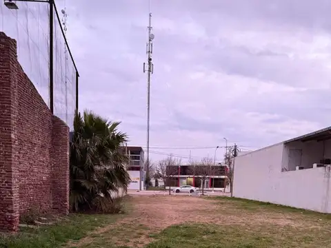 Sarmiento, Etruria 200