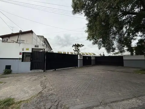 Galpon en Venta en Ramos Mejía, USD 2.400.000