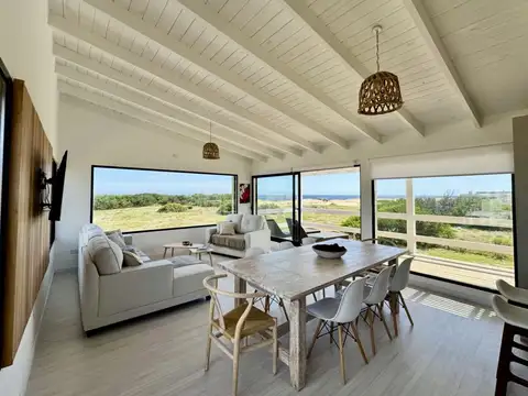 Casa en Alquiler de 3 dormitorios