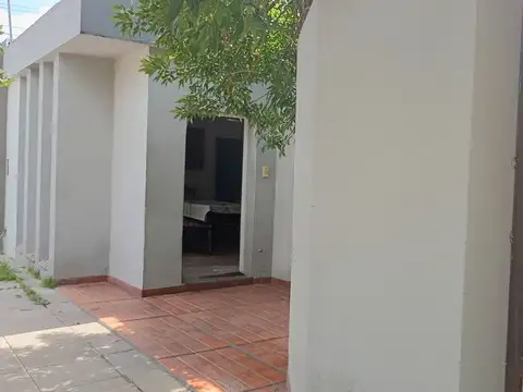 CASA 3 DORMITORIOS 6 AMBIENTES,EXCELENTE UBICACIÓN