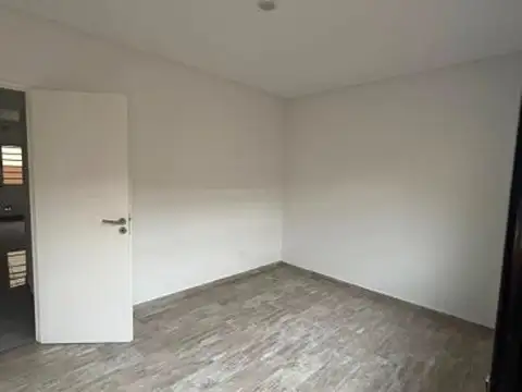 Depto Tipo Casa en Venta de 1 dormitorio