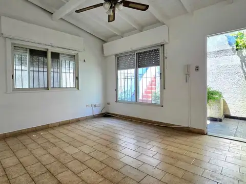 PH tipo casa 3 Amb. patio y parrilla  Martínez