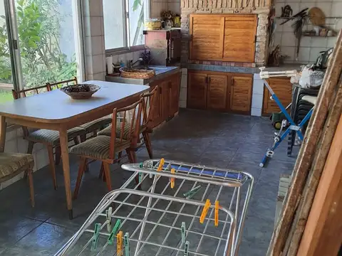 Depto Tipo Casa 4 ambientes con 2 baños