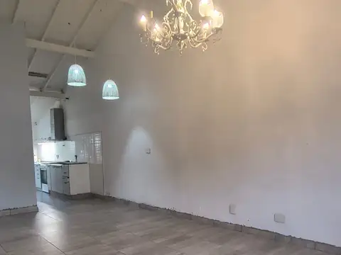 Casa en Alquiler en Ingeniero Adolfo Sourdeaux, $ 2.000.000