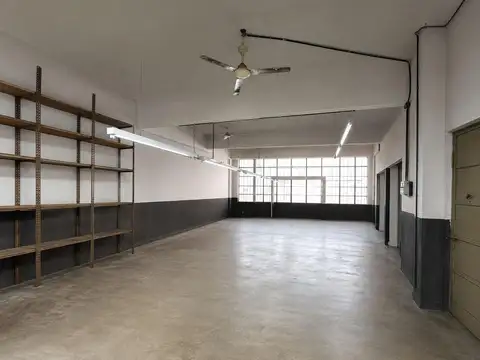 Gran Depósito en Excelente Ubicación con habilitacion