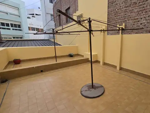 CASA EN VENTA 4 DORM CENTRICA APTA CREDITO