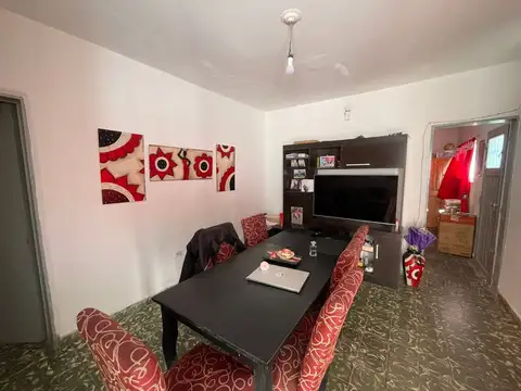 VENTA DE 2 DPTOS DE 2 DORMITORIOS EN B° LOS SAUCES