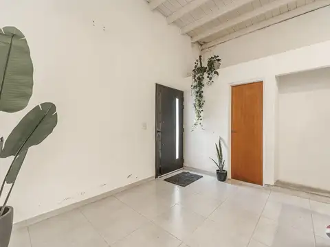 Suipacha 100