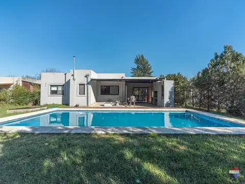 Casa en venta 6 ambientes en Álamo Alto Maschwitz 