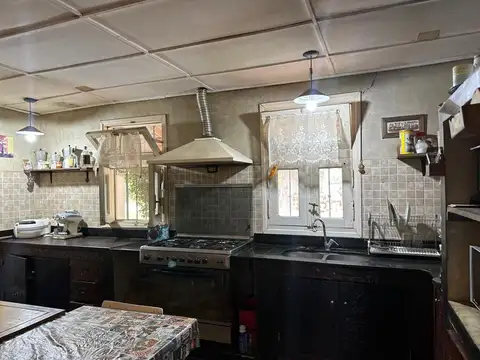 CASA DE CAMPO  5.8 HECTAREAS LUJAN CON CABALLERIZA FINANCIA