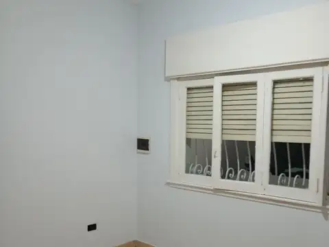 Depto Tipo Casa en Venta 50 años