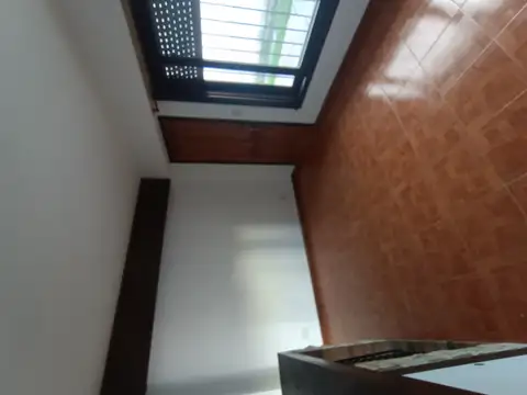 Depto Tipo Casa en Alquiler de 3 ambientes
