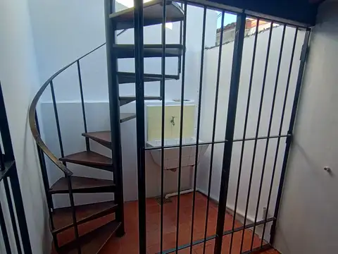 Depto Tipo Casa 3 ambientes con 1 baño