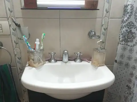 Depto Tipo Casa en Venta con 1 cocheras