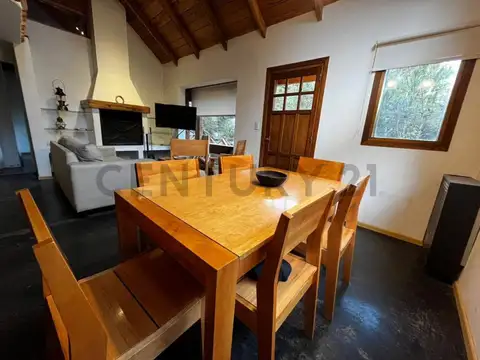 Casa en Alquiler de 3 dormitorios