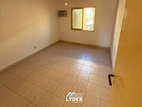 Casa en Alquiler de 3 dormitorios