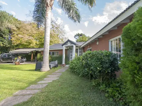 Casa 3 ambientes con 2 baños