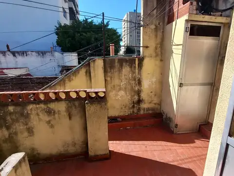 Depto Tipo Casa en Venta 40 años