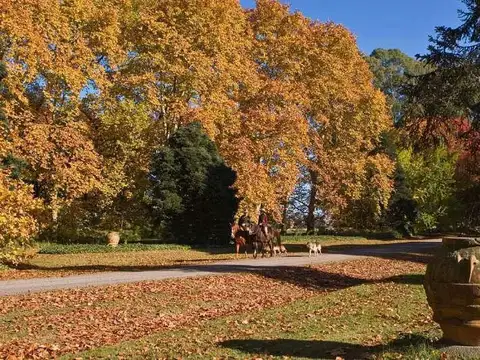 Lote de 2400 m2 en sector Lagunas del Golf, Estancia Villa María. Ezeiza- Cañuelas.
