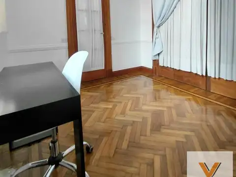 Oficina en alquiler - 1 Baño - 240mts2 - Balvanera