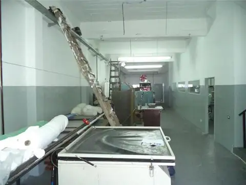 Galpon en Venta en Remedios de Escalada, USD 290.000