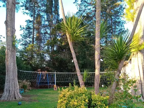 Casa en Venta con 3 cocheras