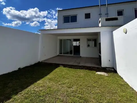 DUPLEX EN ALQUILER EN VIA AURELIA