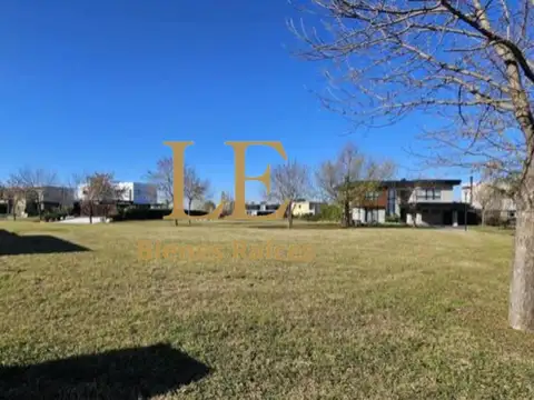 Terreno en Venta de 853,0 m2