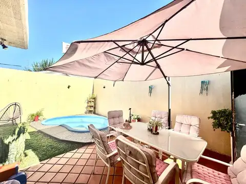 Casa en Venta en Ituzaingó 3 Hab. garage y patio