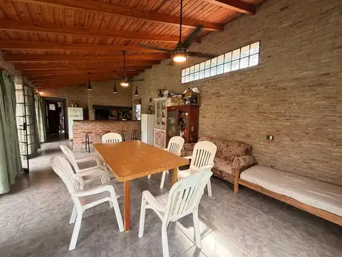 VENTA  CASA QUINTA ZONA RINCON