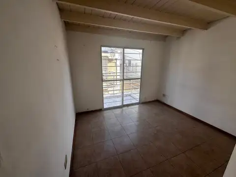 VENTA DEPARTAMENTO DUPLEX 3 AMBIENTES RAMOS MEJÍA