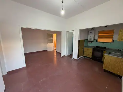 PH EN PLANTA BAJA  2 AMBIENTES, ENTRADA INDEPENDIENTE