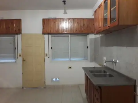 PH 4 AMBIENTES VENTA FLORENCIO VARELA