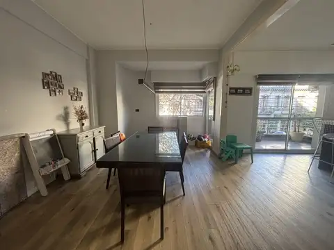 Depto Tipo Casa en Venta de 5 ambientes